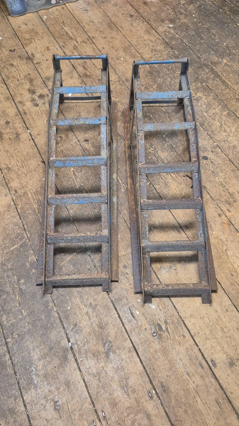 Lot 5-1 for Next Gainsborough Auction