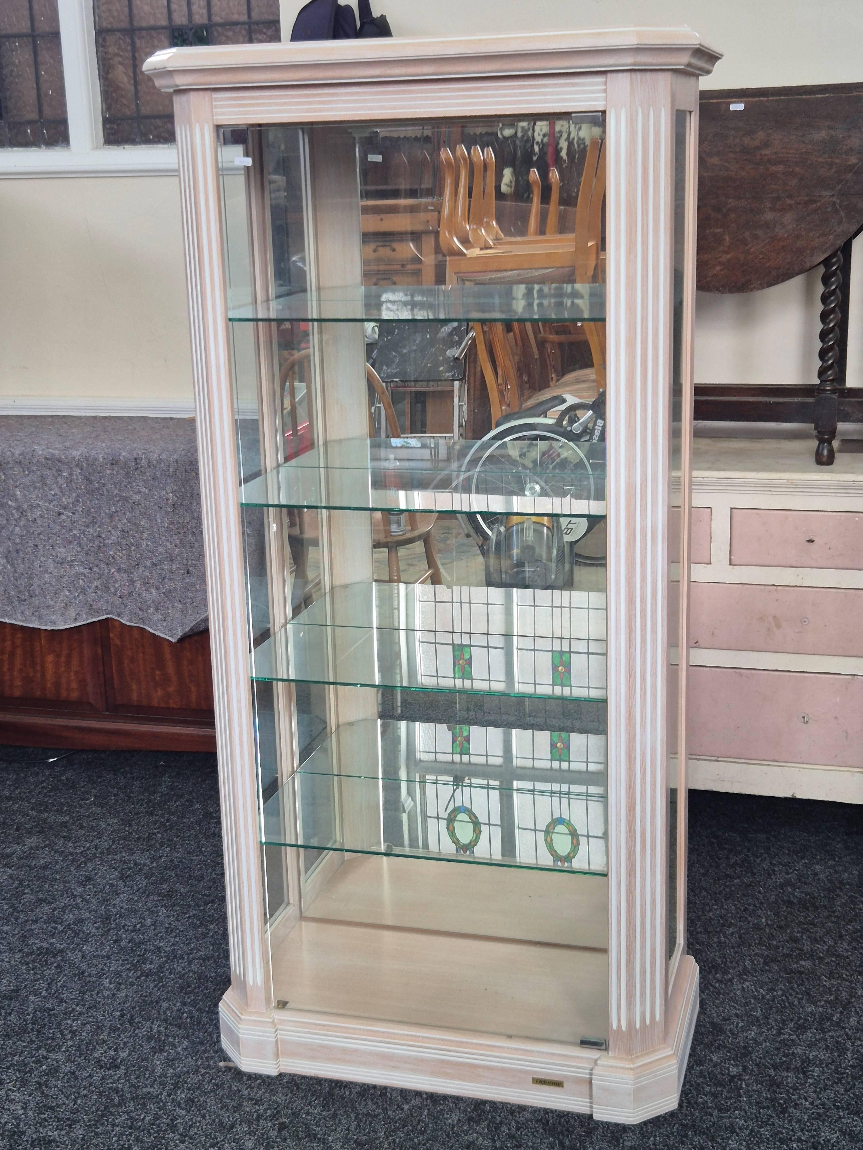 Lot 1043-1 for Auction
