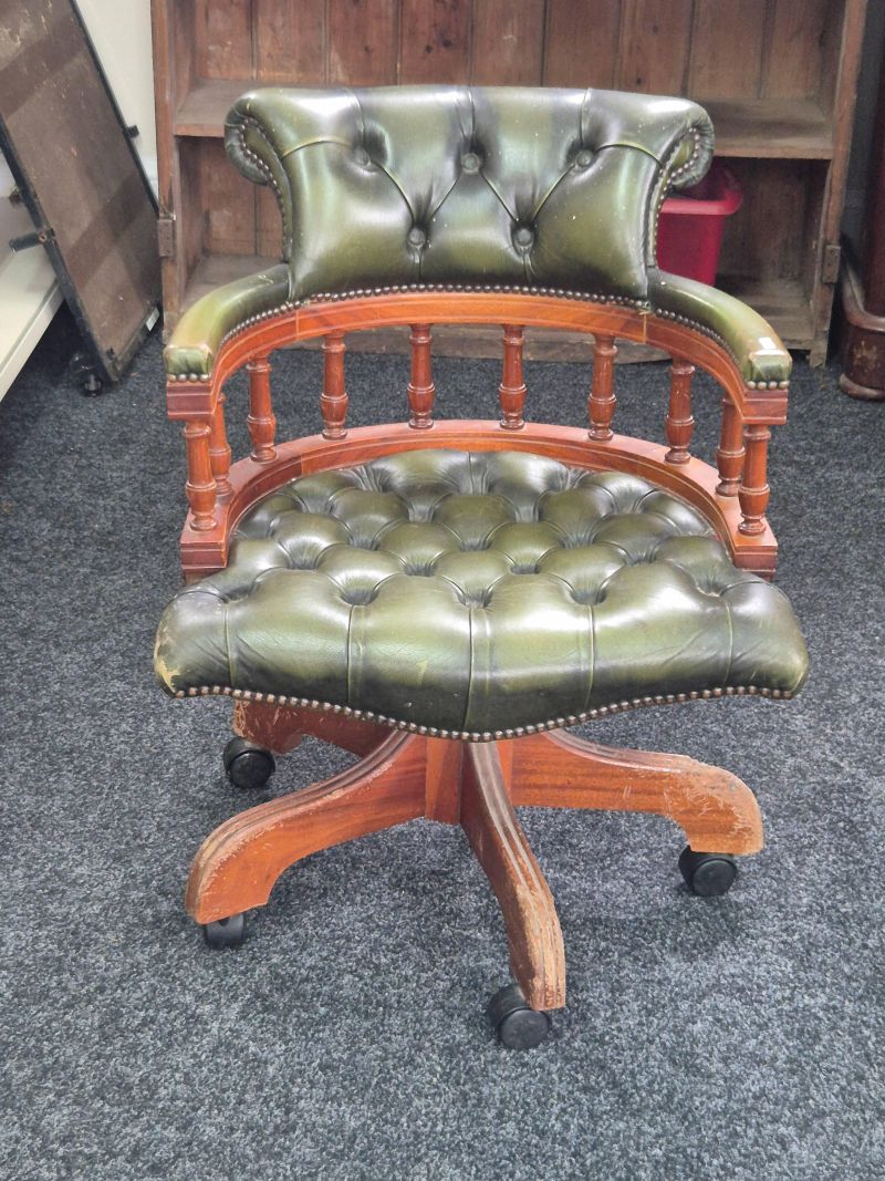 Lot 1137-1 for Next Gainsborough Auction